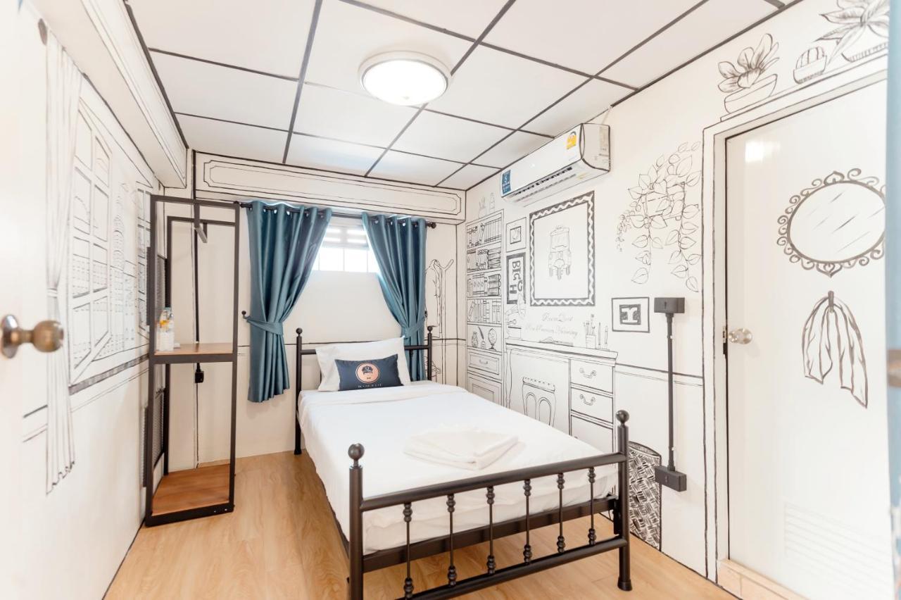 Roomquest Chiang Mai Tha Phae Екстериор снимка