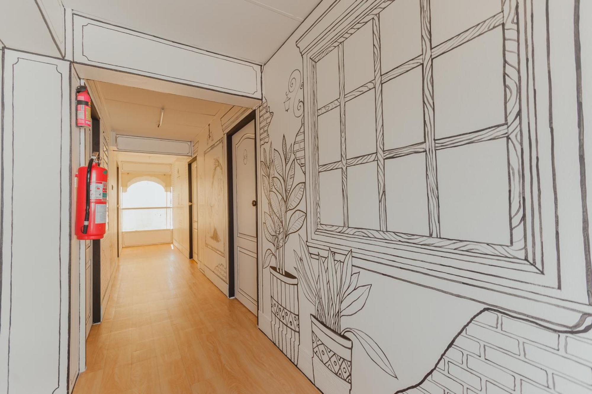 Roomquest Chiang Mai Tha Phae Екстериор снимка