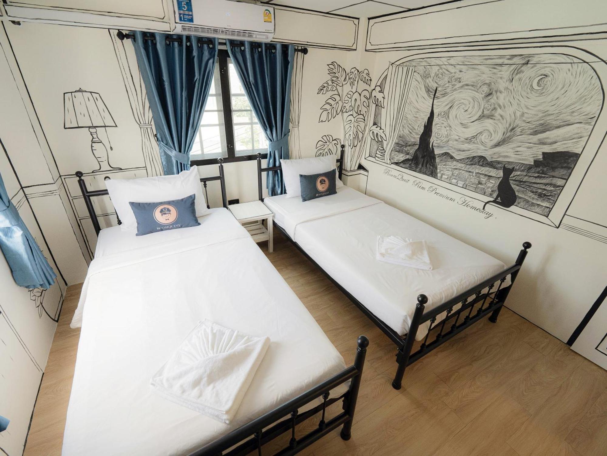 Roomquest Chiang Mai Tha Phae Екстериор снимка
